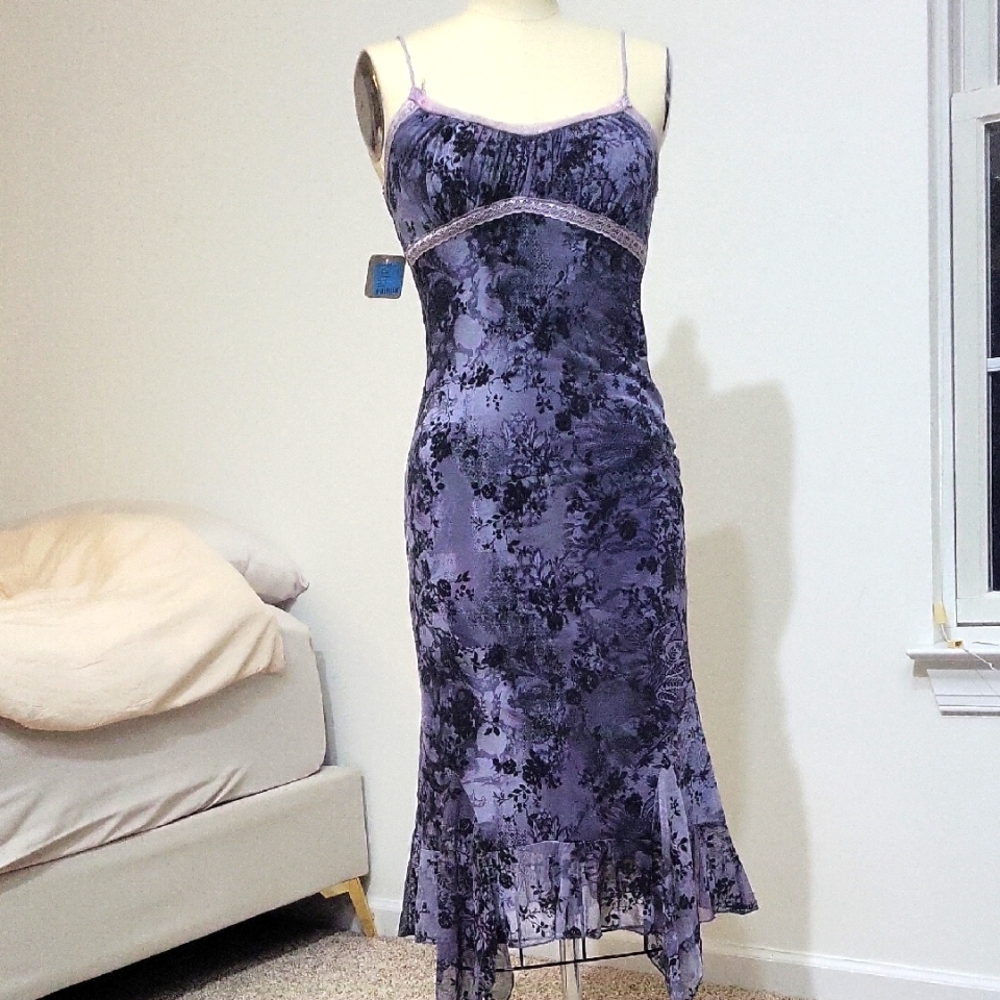 Studio One Lavender and Black Floral Dress